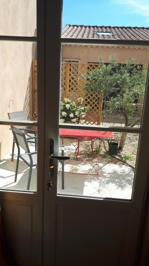 l'Esperluette Fleurie B&B Carpentras Extérieur photo